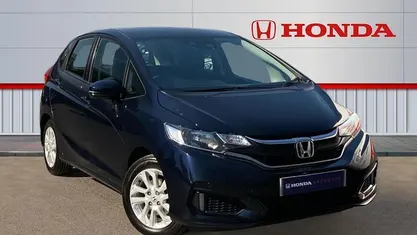 Used Honda Jazz SE 102 HP (75 kW) 2019 Midnight blue beam Hatchback