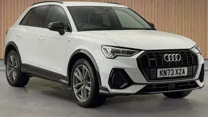 Used Audi Q3 Black Edition 200 HP (147 kW) 2023 Glacier white metallic/glacier white metallic SUV