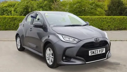 Używany Mazda 2 116 KM (85 kW) 2023 Szary Hatchback