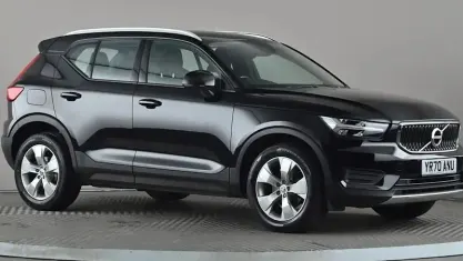 Used Volvo XC40 Momentum 163 HP (119 kW) 2020 Black SUV