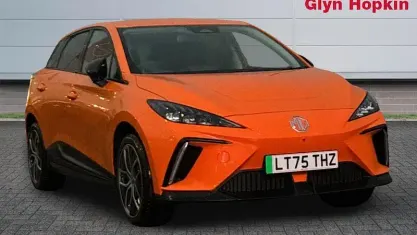 Used MG MG4 EV Trophy 150 kW (204 HP) 2025 Orange Hatchback