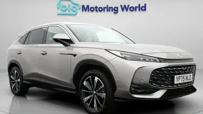 Used MG HS Trophy 224 HP (164 kW) 2025 Silver SUV