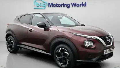 Usado Nissan Juke N-Connecta 114 HP (83 kW) 2023 Vermelho SUV