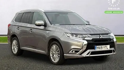 Used Mitsubishi Outlander P-HEV Active 177 HP (130 kW) 2018 Grey Estate