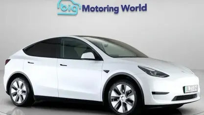 Used Tesla Model Y Standard Range 219 kW (299 HP) 2023 White SUV