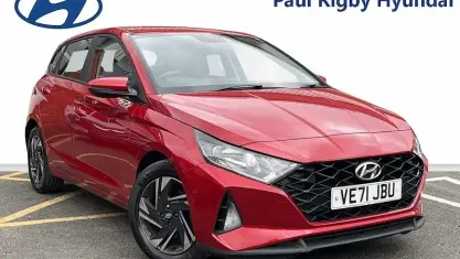 Used Hyundai i20 101 HP (74 kW) 2021 Red Hatchback