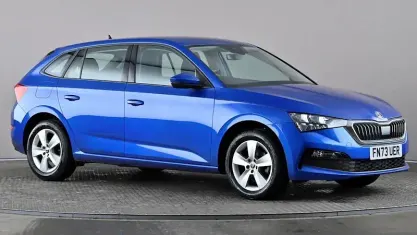 Gebraucht Skoda Scala SE 110 PS (80 kW) 2023 Blau Kleinwagen