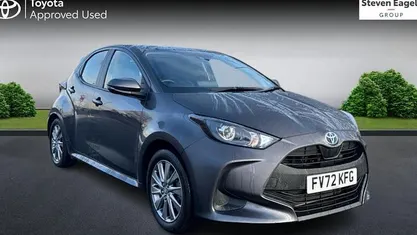 Used 2025 Toyota Yaris Hybrid Hatchback | £19,470 (Good price)