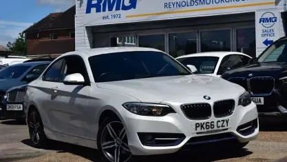 Used BMW 218 Sport Line 136 HP (100 kW) 2016 White Coupe