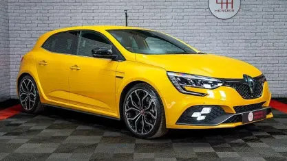 Used Renault Mégane IV R.S. 300 HP (220 kW) 2021 Yellow Hatchback
