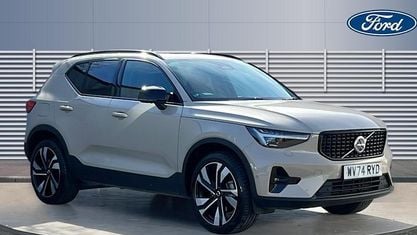 Używany Volvo XC40 Ultra 197 KM (144 kW) 2026 SUV