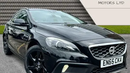 Used Volvo V40 120 HP (88 kW) 2015 Hatchback
