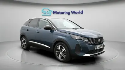 Used Peugeot 3008 Allure 131 HP (96 kW) 2023 Blue SUV