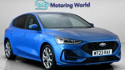 Used Ford Focus ST-Line 125 HP (91 kW) 2023 Blue Hatchback