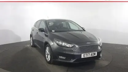 Used Ford Focus Zetec 125 HP (91 kW) 2017 Grey Hatchback