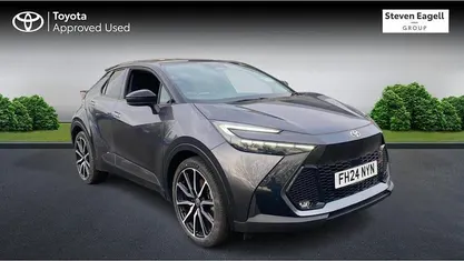 Used 2025 Toyota C-HR Sport SUV | £28,235 (Fair price)