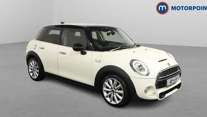 Used Mini Cooper S Classic 192 HP (141 kW) 2019 Hatchback