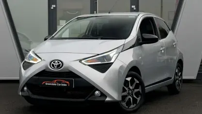 Used Toyota Aygo Trend 72 HP (52 kW) 2020 Silver Hatchback