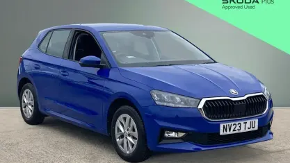 Begagnad Skoda Fabia Comfort 80 HK (58 kW) 2023 Blå Halvkombi