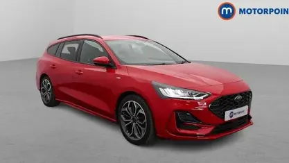 Used Ford Focus ST-Line X 125 HP (91 kW) 2023 Red Estate