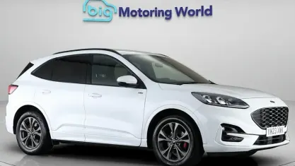 Used Ford Kuga ST-Line 150 HP (110 kW) 2023 White SUV