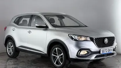Usado MG HS Excite 162 CV (119 kW) 2023 Plateado SUV