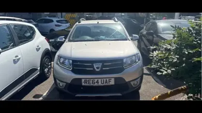 Used Dacia Sandero Lauréate 90 HP (66 kW) 2016 Hatchback
