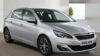 Used Peugeot 308 Allure 150 HP (110 kW) 2016 Silver Hatchback