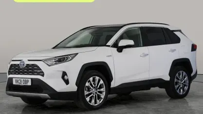 Usado Toyota RAV4 218 HP (160 kW) 2025 SUV
