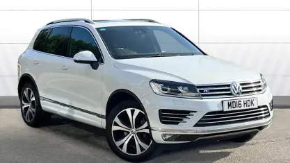 Begagnad VW Touareg R-line 262 HK (192 kW) 2016 Vit SUV