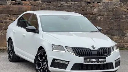 Used Skoda Octavia vRS 245 HP (180 kW) 2017 White Hatchback