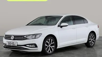 Used 2021 VW Passat SEL Sedan | £16,233 (Fair price)