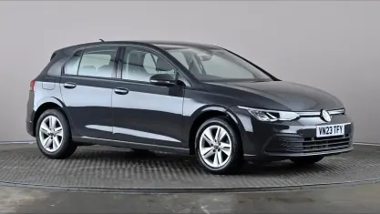 Used VW Golf VIII Life 131 HP (96 kW) 2023 Grey Hatchback