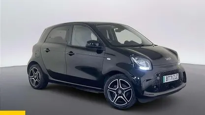Used Smart ForFour Electric Drive Premium 60 kW (82 HP) 2022 Black Hatchback