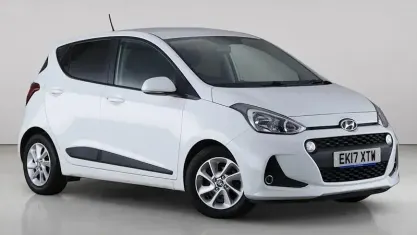 Used Hyundai i10 Premium 67 HP (49 kW) 2017 White Hatchback