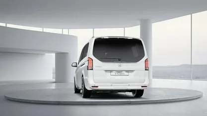 Used Mercedes V300 Premium 237 HP (174 kW) 2025 MPV