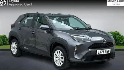 Used Toyota Yaris Cross 116 HP (85 kW) 2024 Grey SUV