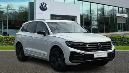 Used VW Touareg Black Edition 286 HP (210 kW) 2024 Pure white SUV