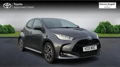 Used 2025 Toyota Yaris Hybrid Design Hatchback | £18,152 (Super price)