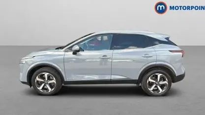 Used Nissan Qashqai Acenta Premium 190 HP (139 kW) 2023 Grey SUV