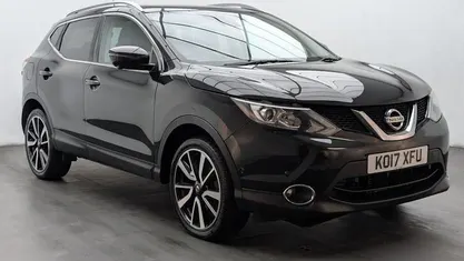Black Used 2017 Nissan Qashqai S SUV | £10,850 (Good price)