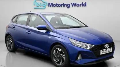 Used Hyundai i20 SE 101 HP (74 kW) 2023 Blue Hatchback