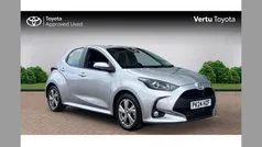 Silver Used 2024 Toyota Yaris Hybrid Hatchback | £18,755 (Fair price)
