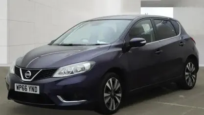 Used Nissan Pulsar N-Connecta 116 HP (85 kW) 2017 Blue Hatchback