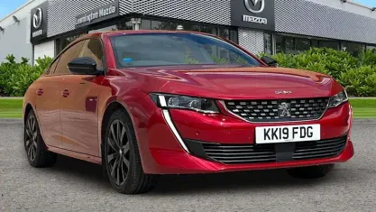 Käytetty Peugeot 508 GT-line 131 HP (96 kW) 2019 Punainen Viistoperä