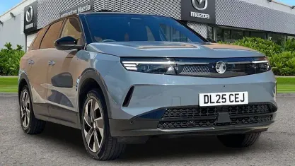 Used Vauxhall Grandland X Ultimate 136 HP (100 kW) 2025 Grey SUV