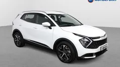 White Used 2024 Kia Sportage SUV | £24,749 (Good price)