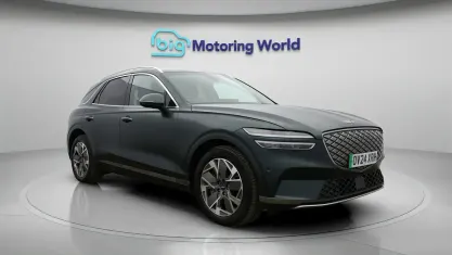 Usado Genesis GV70 Sport 359 kW (489 HP) 2024 Verde SUV