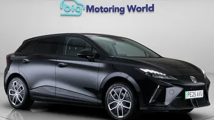 Used MG MG4 EV Trophy 150 kW (204 HP) 2025 Hatchback
