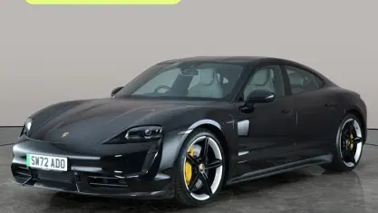 Usado Porsche Taycan Performance Package 559 kW (761 HP) 2022 Preto Sedan